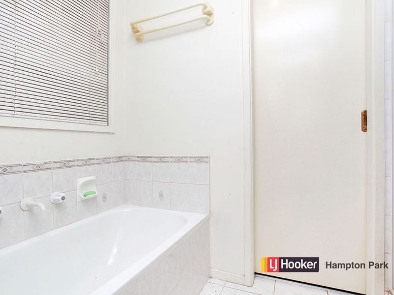 23 Eclipse Court, Hampton Park VIC 3976