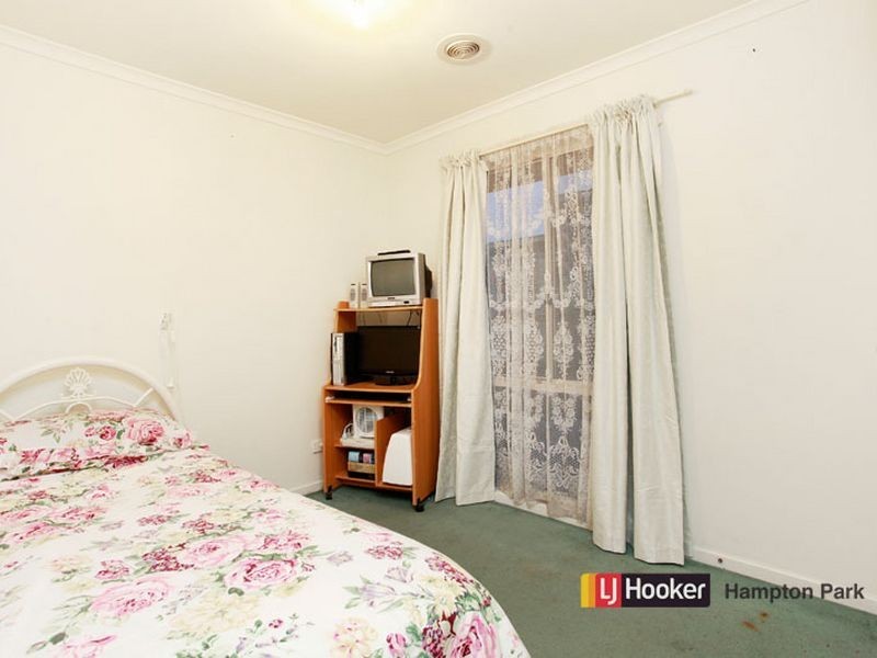 23 Eclipse Court, Hampton Park VIC 3976