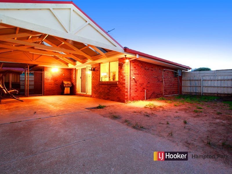 23 Eclipse Court, Hampton Park VIC 3976