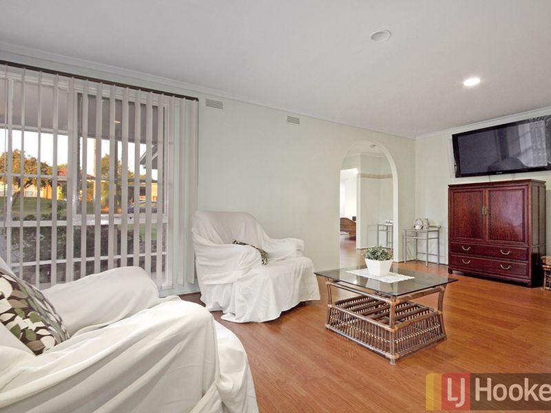 15 Sinclair Court, Hampton Park VIC 3976