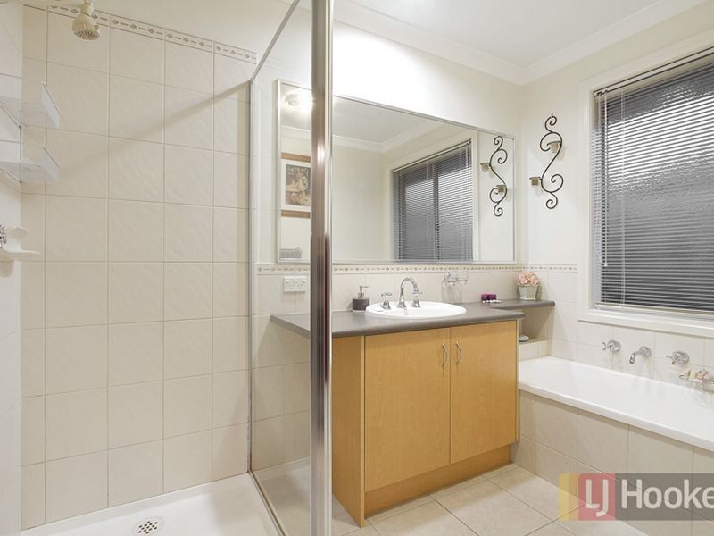 7 Vezelay Court, Narre Warren South VIC 3805