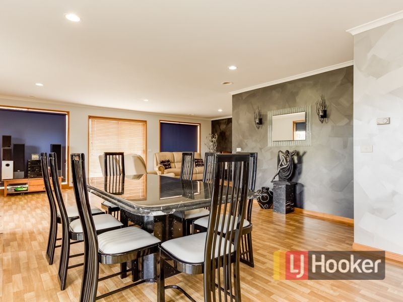 36 Jessica Drive, Hampton Park VIC 3976