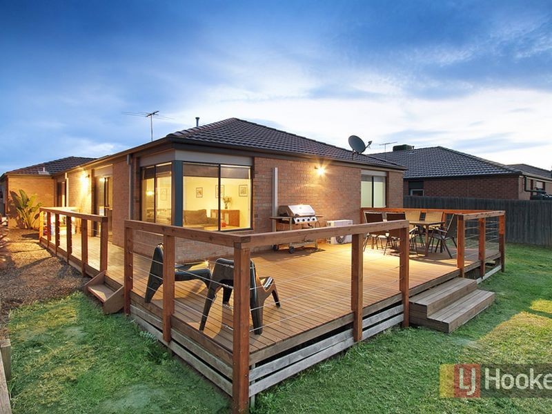 84 Fleet Street, Narre Warren South VIC 3805