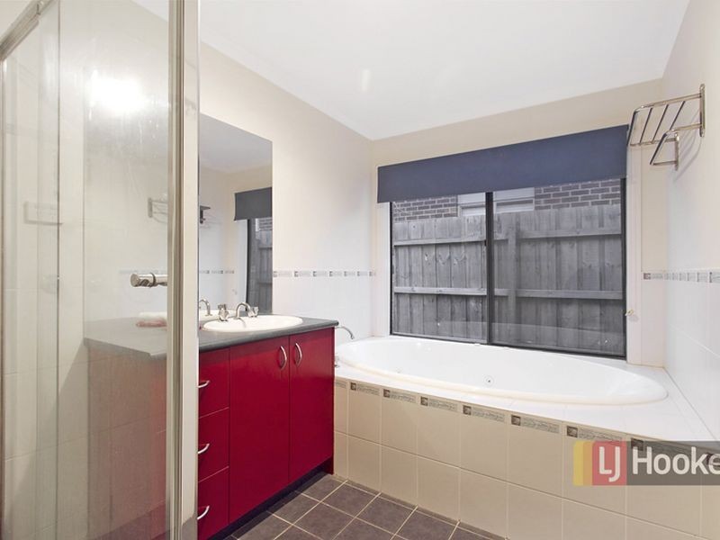 84 Fleet Street, Narre Warren South VIC 3805