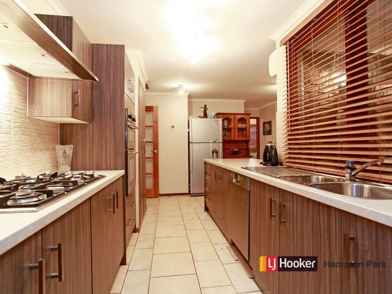 6 Beth Court, Hampton Park VIC 3976