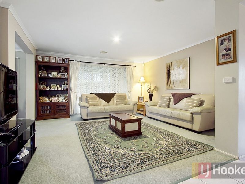 7 Robinswood Parade, Narre Warren South VIC 3805