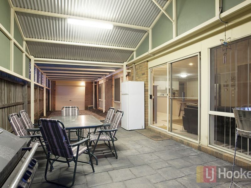 7 Robinswood Parade, Narre Warren South VIC 3805