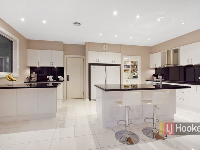 53-55 St Helens Crescent, Narre Warren North VIC 3804