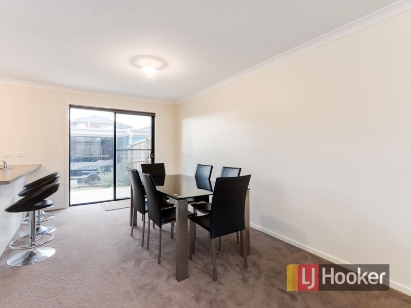 82 Green Gully Road, Clyde VIC 3978