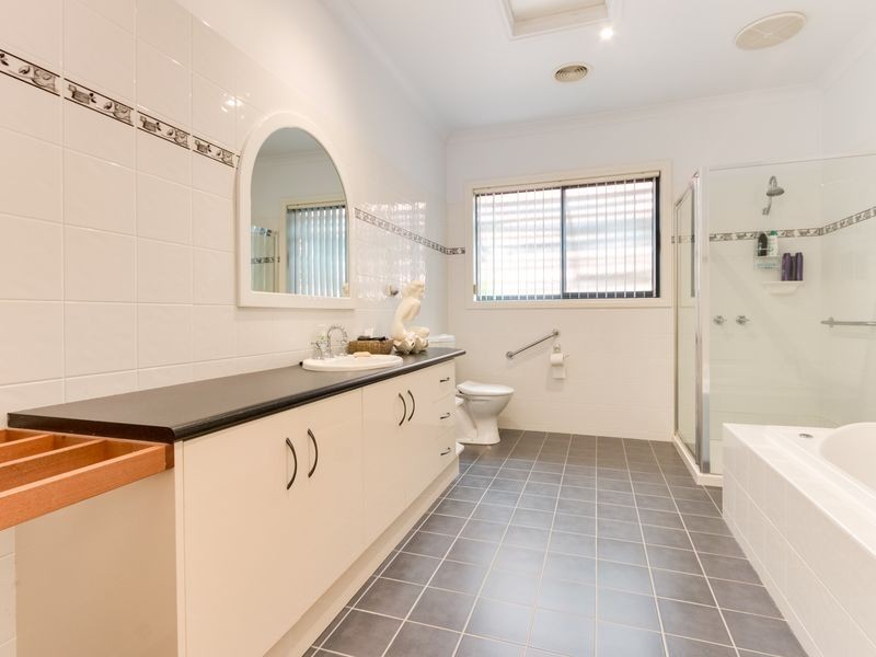 3 Eureka Crescent, Narre Warren South VIC 3805