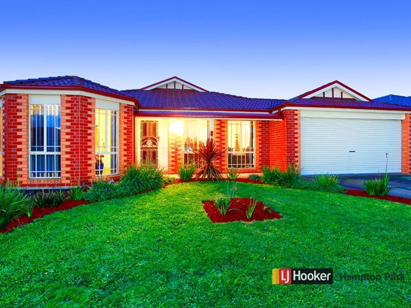 43 Chisholm Crescent, Narre Warren South VIC 3805