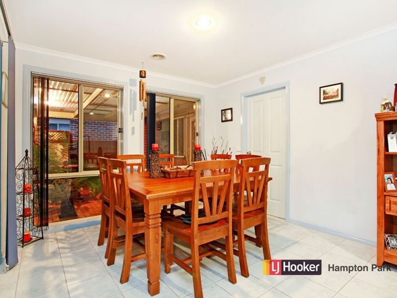 43 Chisholm Crescent, Narre Warren South VIC 3805