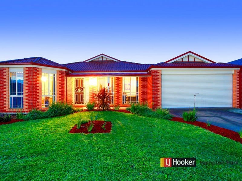 43 Chisholm Crescent, Narre Warren South VIC 3805