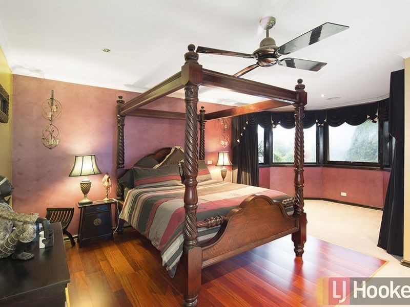 8 Dylan Court, Berwick VIC 3806