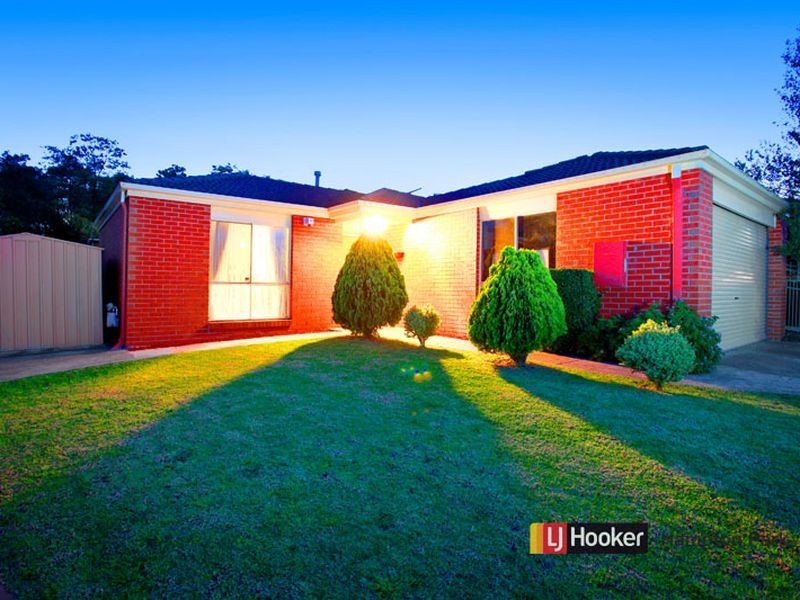 18 Redwood Avenue, Hampton Park VIC 3976