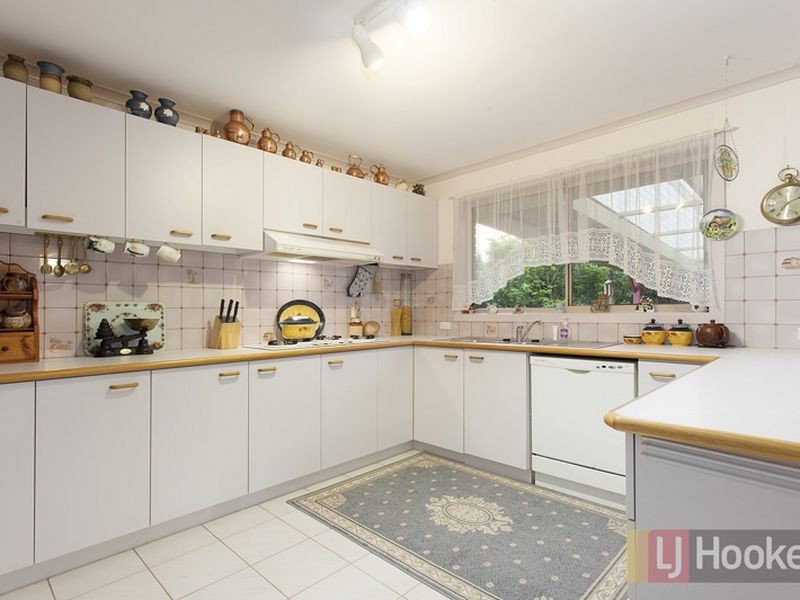 8 Victor Court, Hampton Park VIC 3976