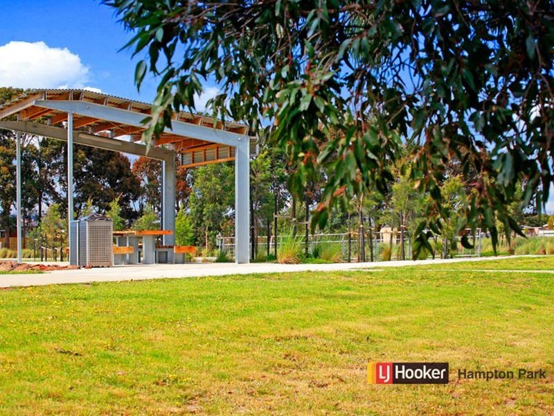 33 Bridge Road, Officer VIC 3809