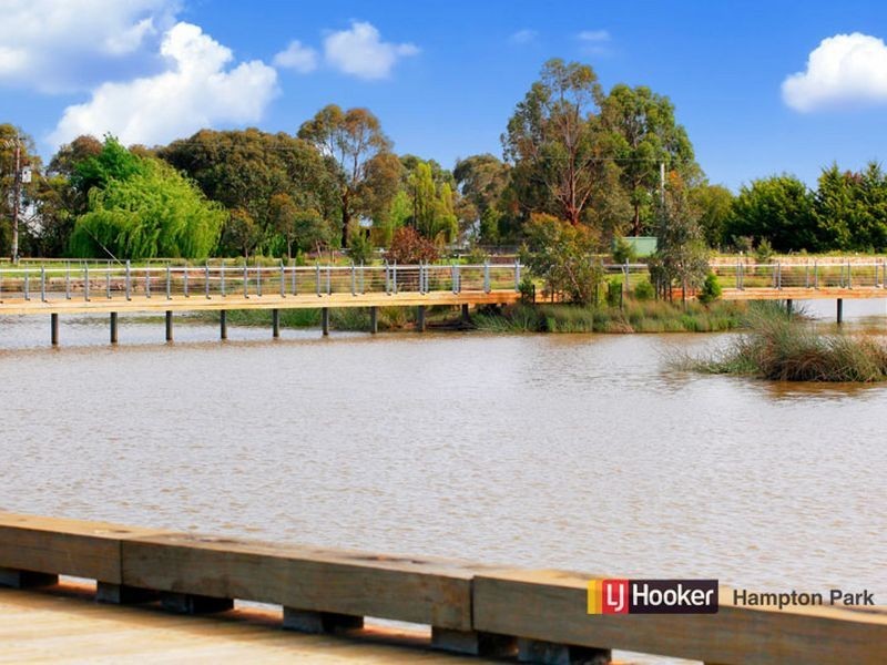 35 Bridge Road, Officer VIC 3809