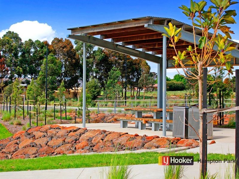 45 Cyan Crescent, Officer VIC 3809