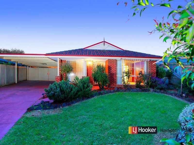 9 Norman Place, Narre Warren VIC 3805