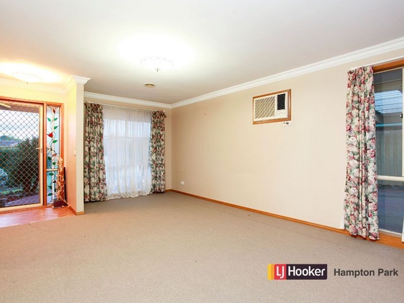 9 Norman Place, Narre Warren VIC 3805