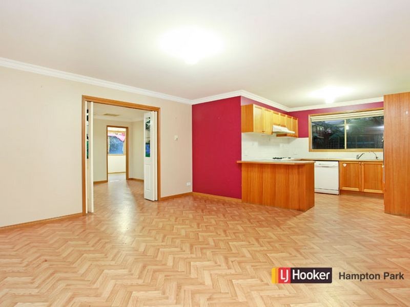 9 Norman Place, Narre Warren VIC 3805