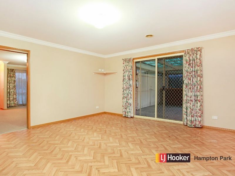 9 Norman Place, Narre Warren VIC 3805