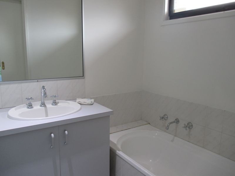 3 Catherine Edey Place, Hampton Park VIC 3976