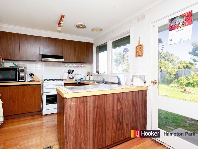 5 Dorothy Court, Hampton Park VIC 3976