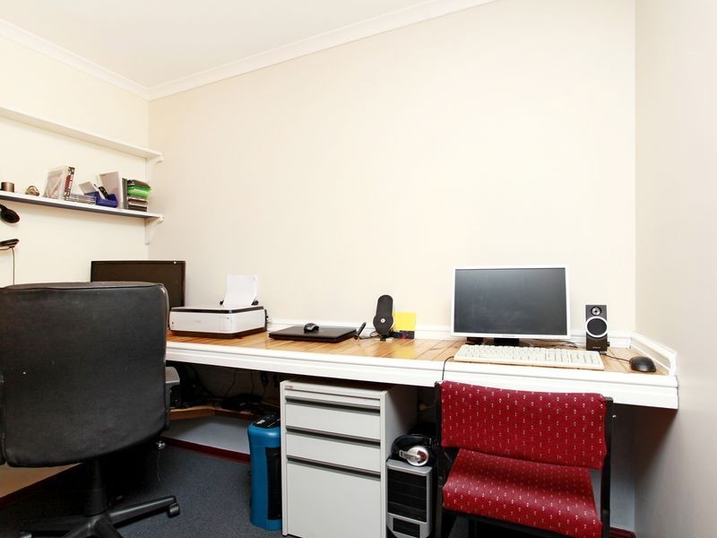 31 James Cook Drive, Cranbourne VIC 3977