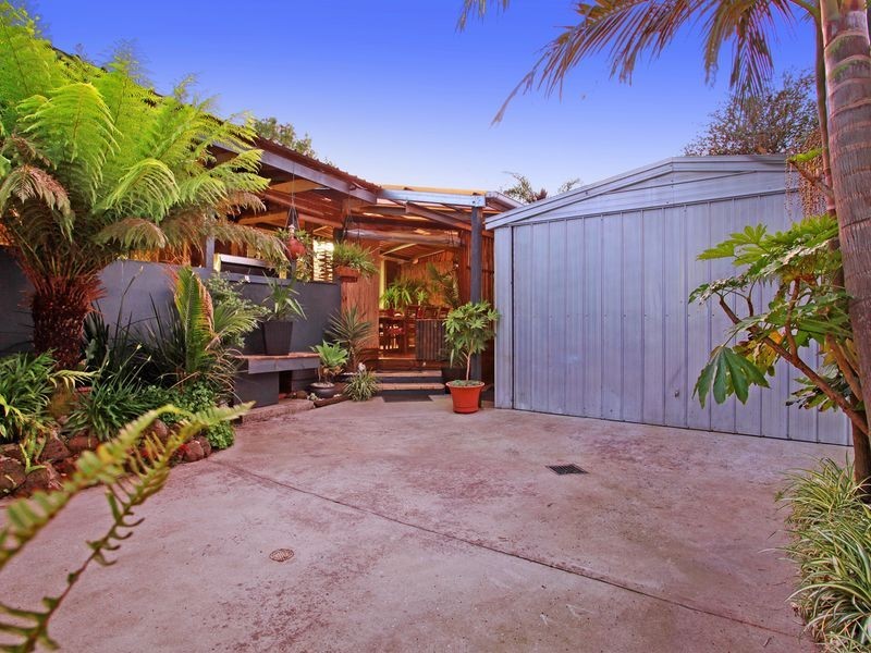 31 James Cook Drive, Cranbourne VIC 3977