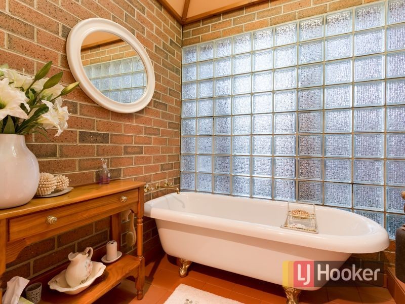 26 Ravensthorpe Crescent, Narre Warren VIC 3805