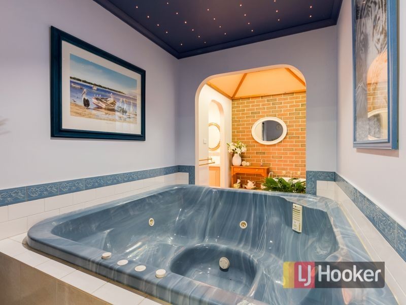 26 Ravensthorpe Crescent, Narre Warren VIC 3805