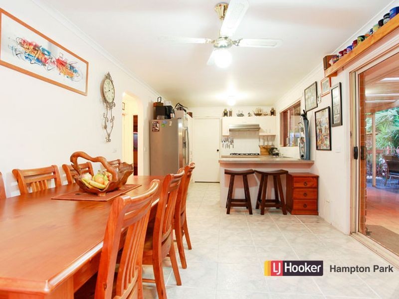 16 Eclipse Court, Hampton Park VIC 3976