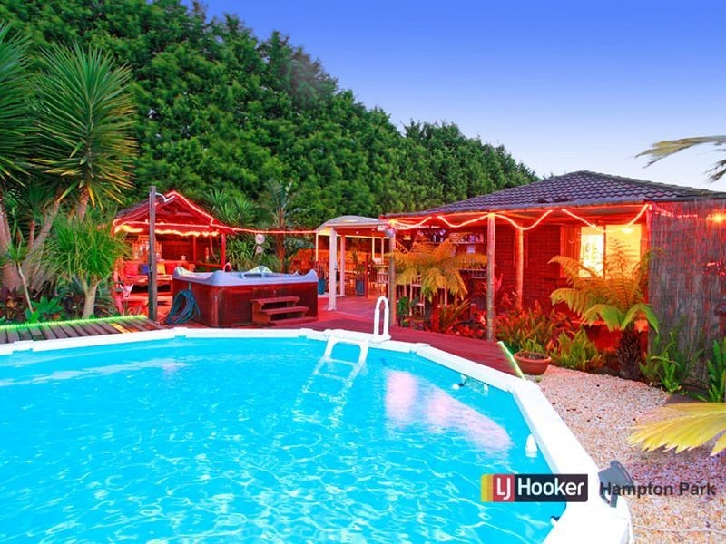 16 Eclipse Court, Hampton Park VIC 3976