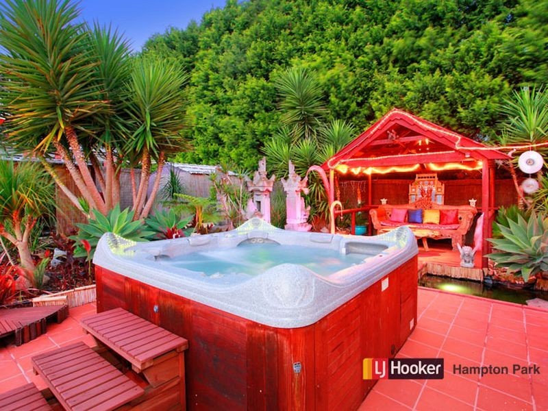 16 Eclipse Court, Hampton Park VIC 3976