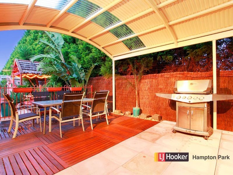 16 Eclipse Court, Hampton Park VIC 3976