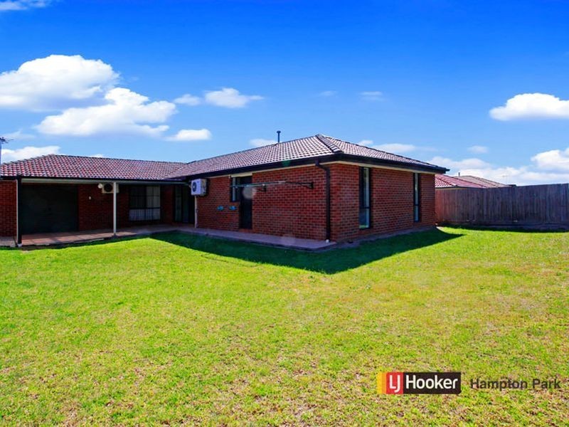 30 Redwood Avenue, Hampton Park VIC 3976