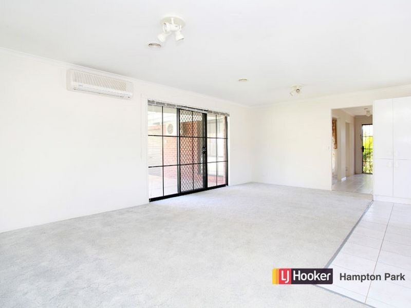 30 Redwood Avenue, Hampton Park VIC 3976