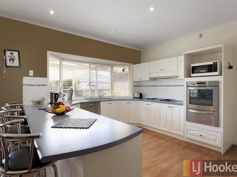 63 Wood Road, Narre Warren South VIC 3805