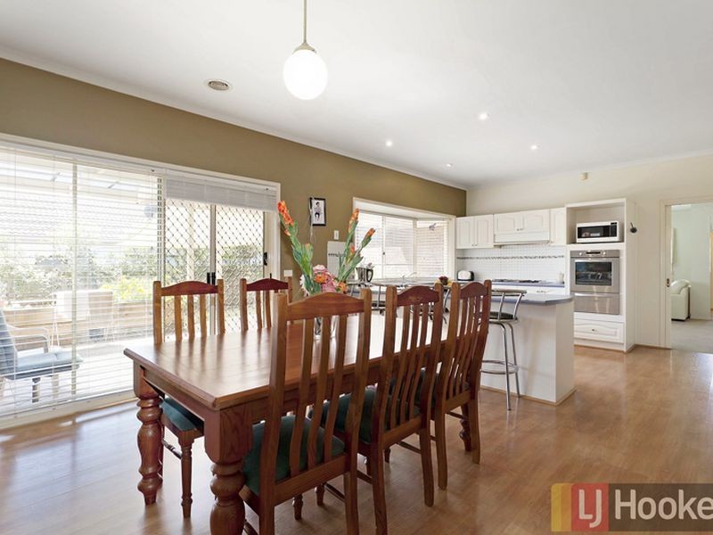 63 Wood Road, Narre Warren South VIC 3805