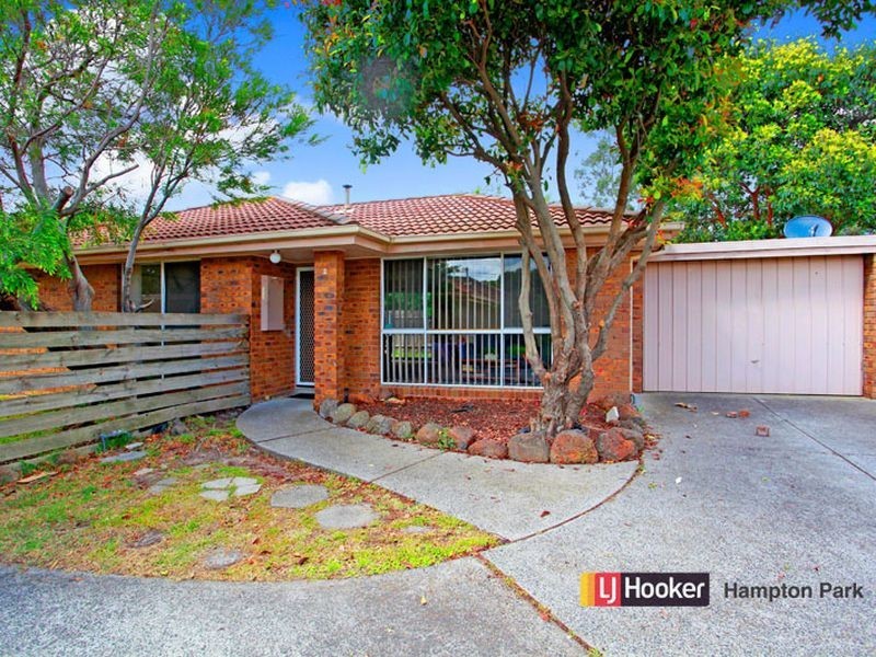 2/152 Somerville Road, Hampton Park VIC 3976