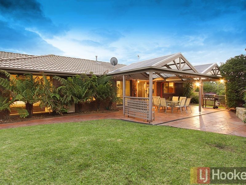 1 Garem Gam Wynd, Narre Warren South VIC 3805