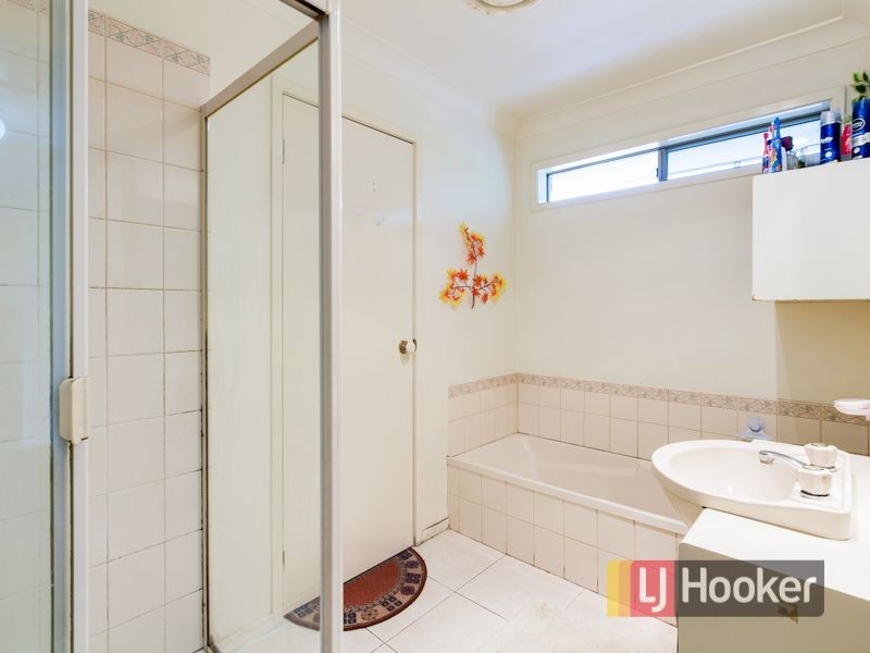 1 Baronet Walk, Narre Warren South VIC 3805