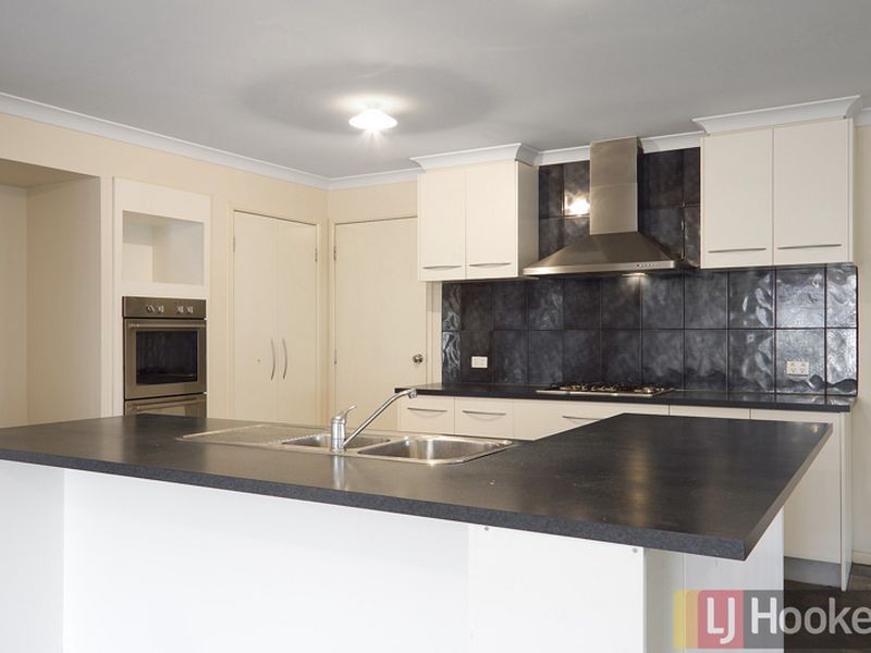 8 Kailah Court, Narre Warren South VIC 3805