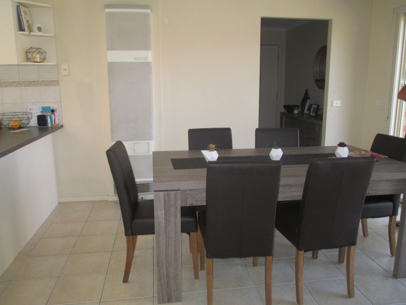 8 The Glade, Hampton Park VIC 3976