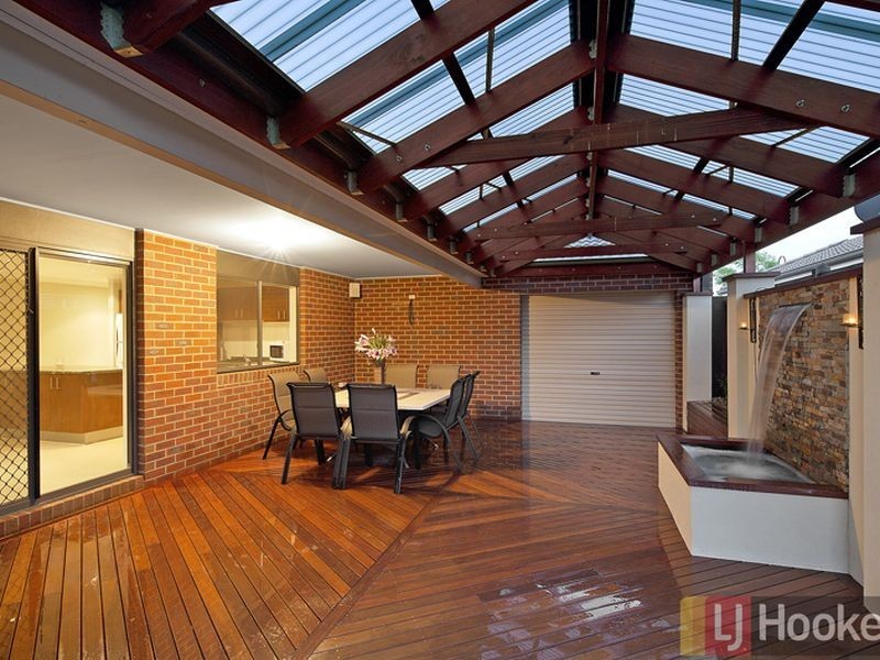 59 Westmoreland Avenue, Cranbourne North VIC 3977