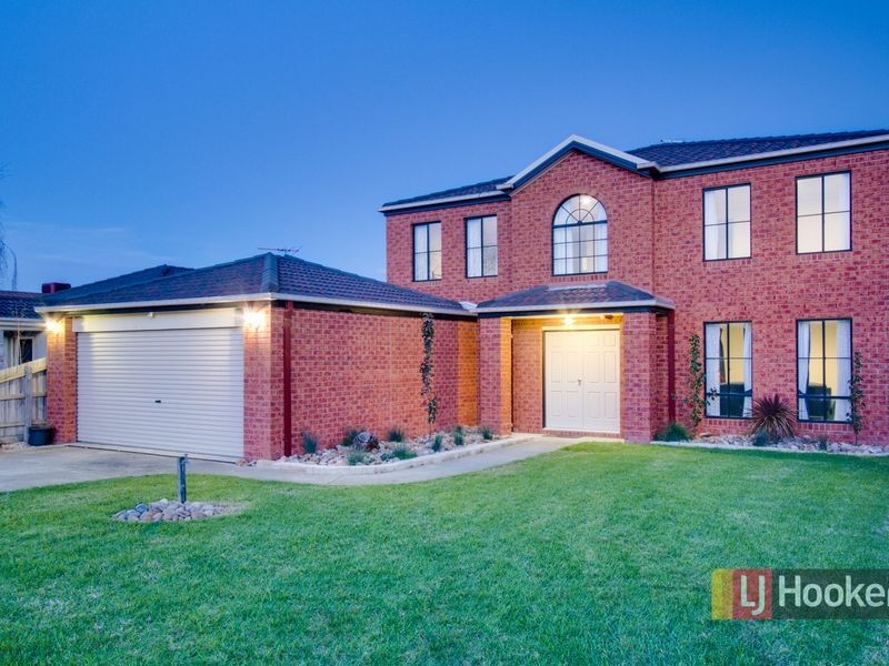 18 Osmington Circle, Narre Warren South VIC 3805