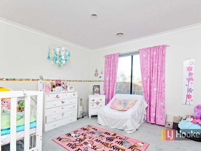 18 Osmington Circle, Narre Warren South VIC 3805