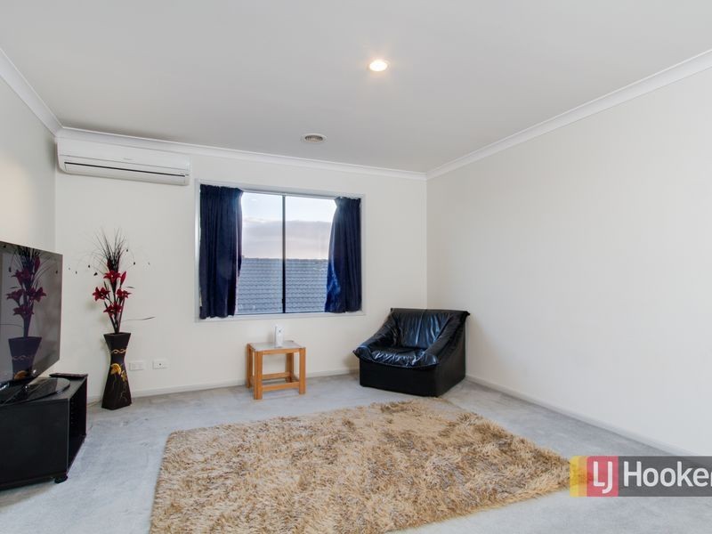 18 Osmington Circle, Narre Warren South VIC 3805